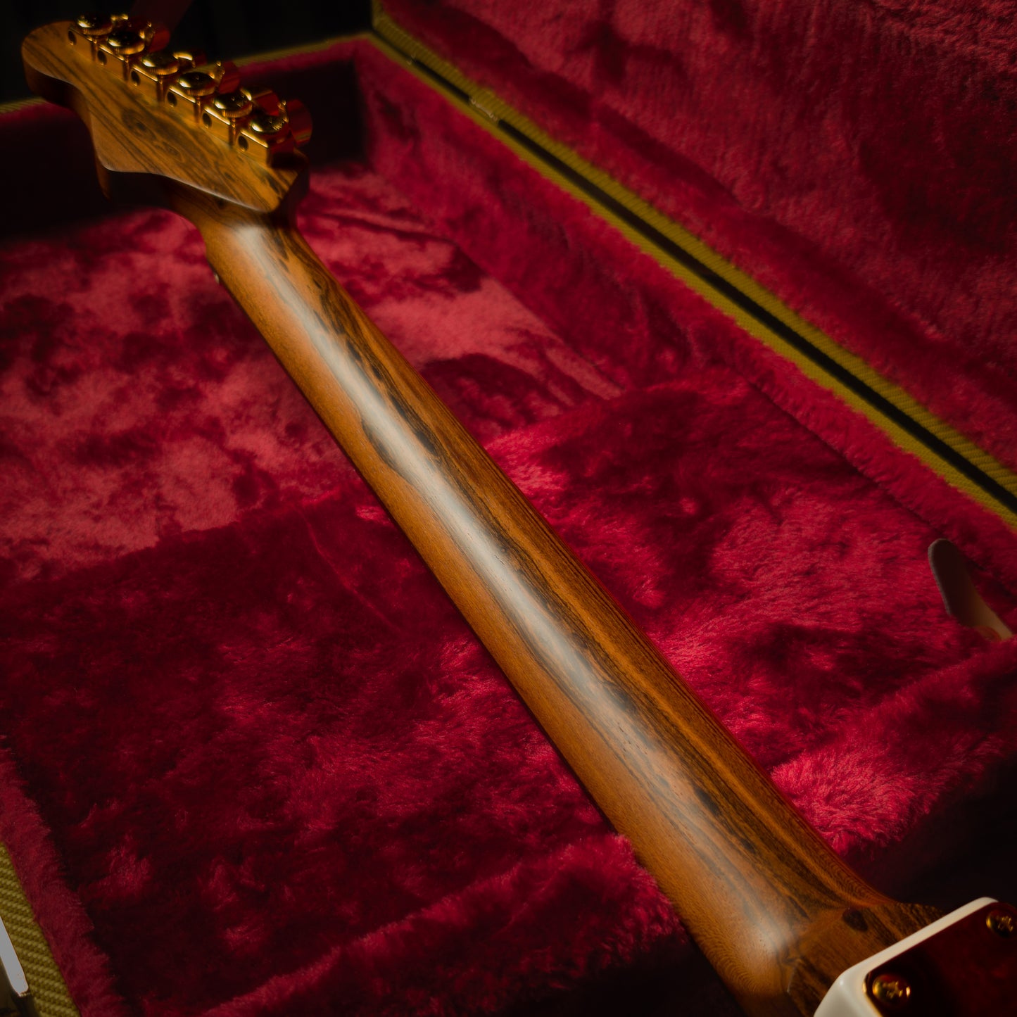 MV Guitars Musclecaster, Pearl White