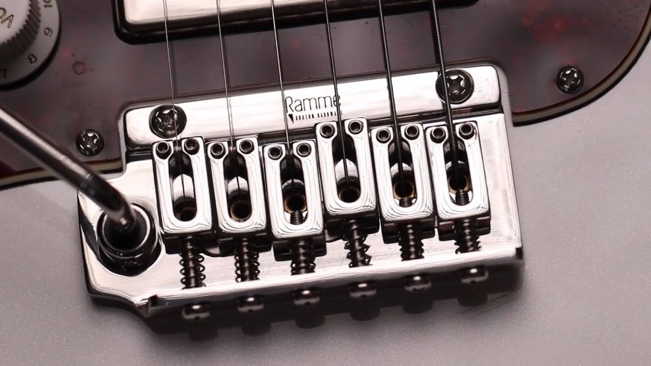 Load video: Ramme R1-E Tremolo Bridge Review