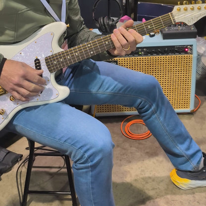 MV Guitars Musclecaster, Pearl White